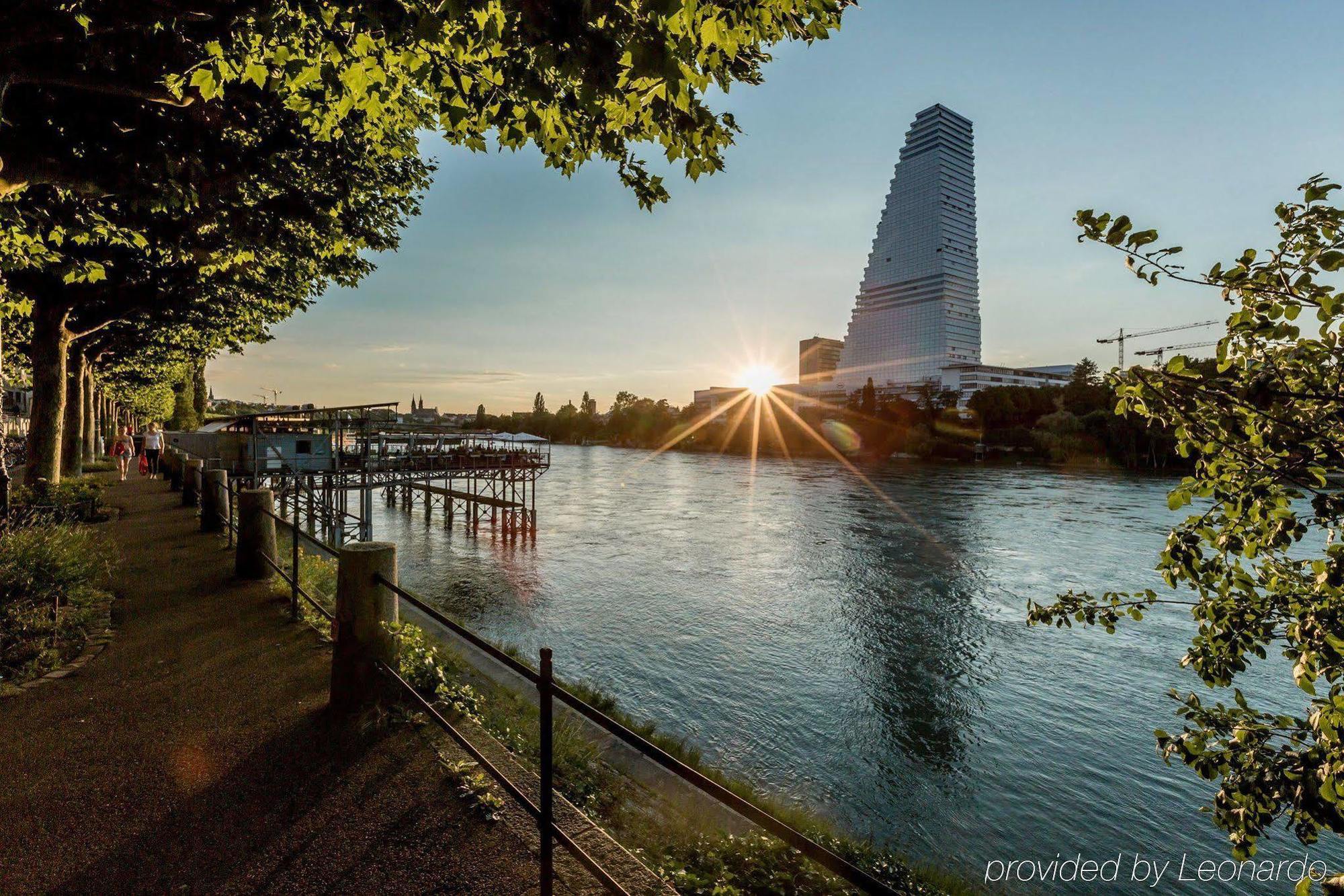 Dasbreitehotel Am Rhein بازل المظهر الخارجي الصورة
