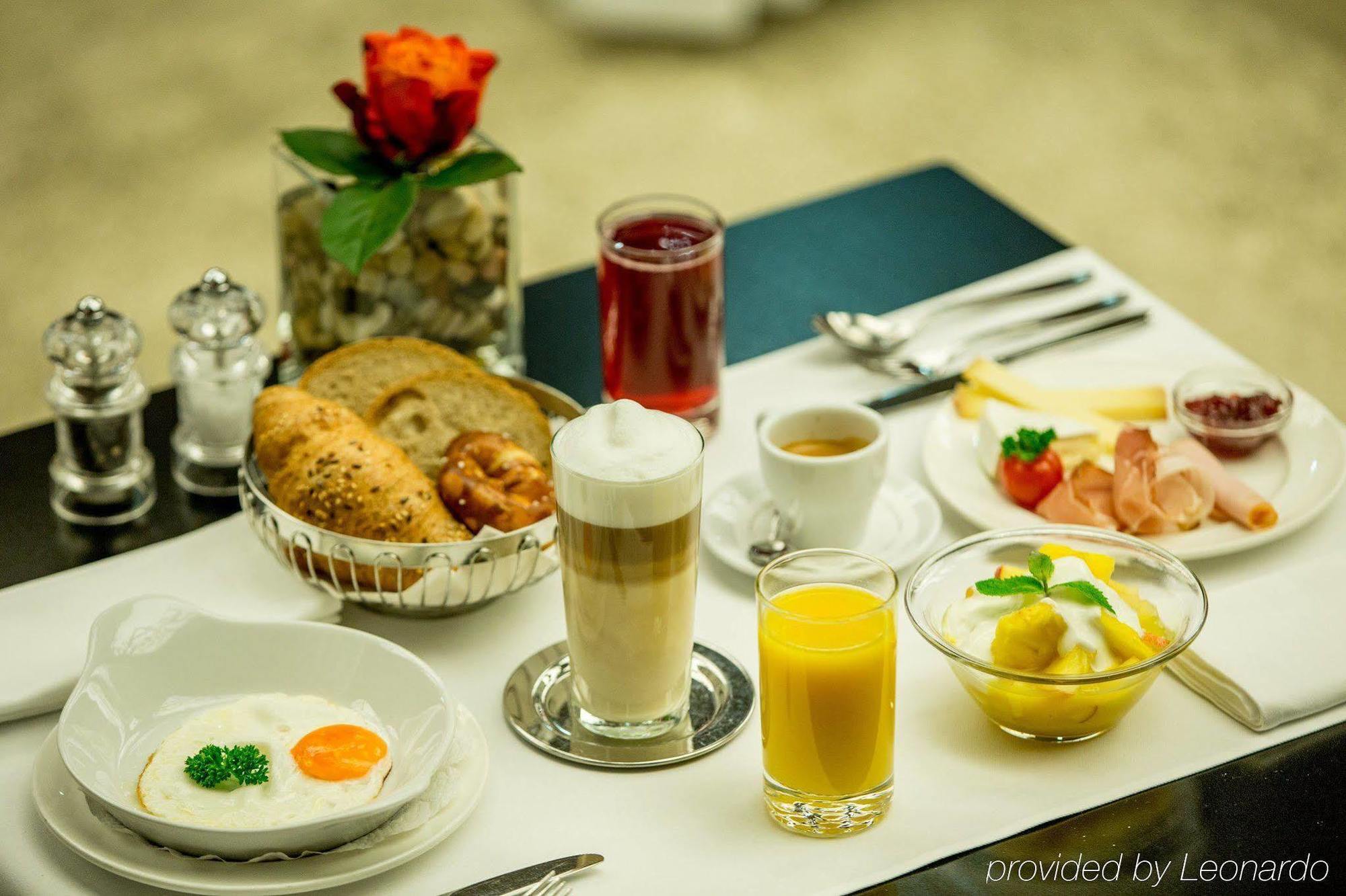 Dasbreitehotel Am Rhein بازل المظهر الخارجي الصورة