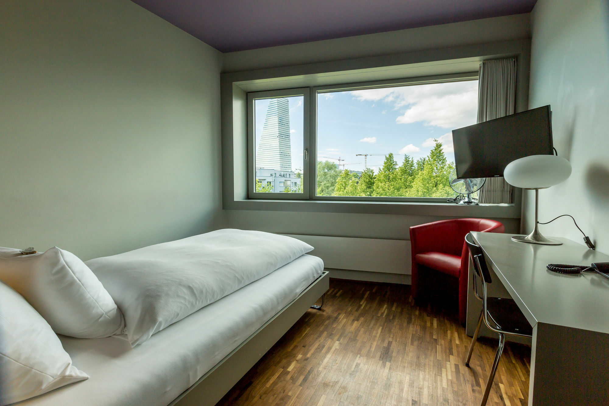 Dasbreitehotel Am Rhein بازل المظهر الخارجي الصورة